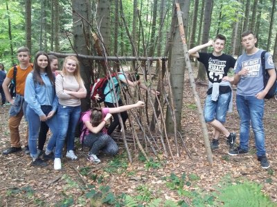 Uczniowie ZSP w Króliku Polskim ˝W leśnym skarbcu˝